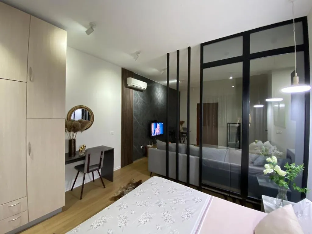 Chlo Apartment 4 Tirane Albanien