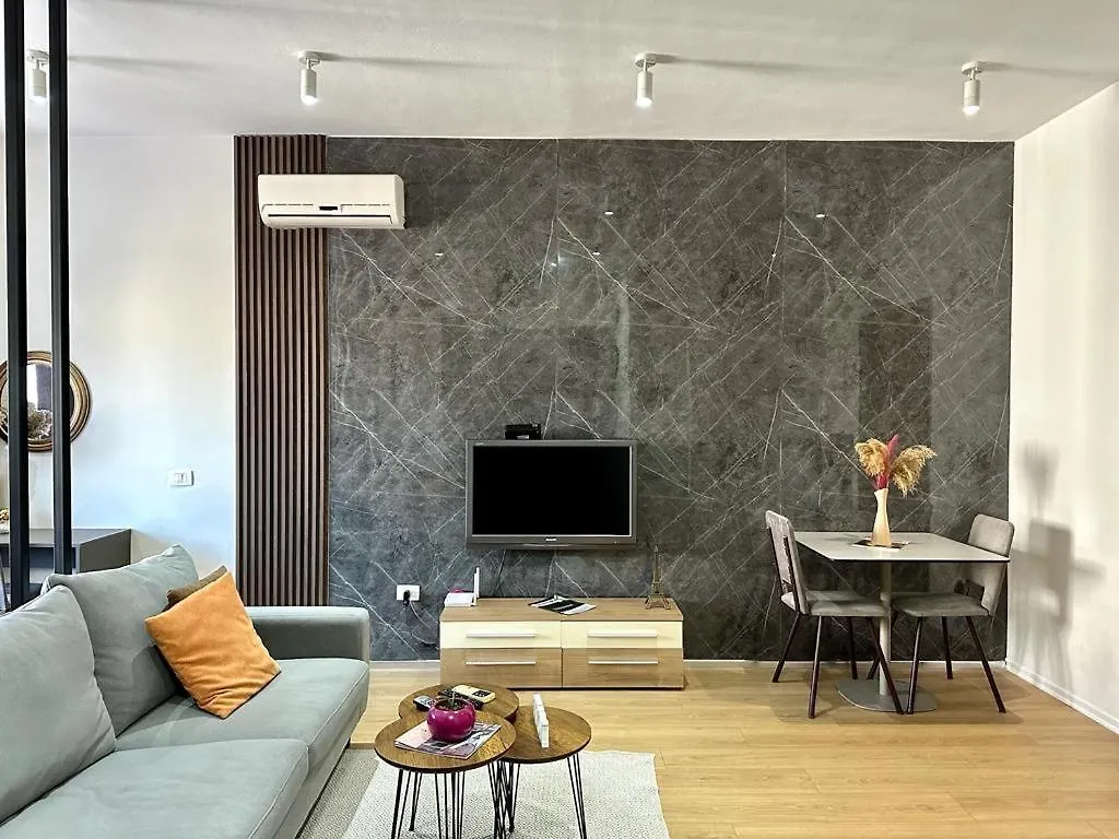 Chlo Apartment 4 Tirane